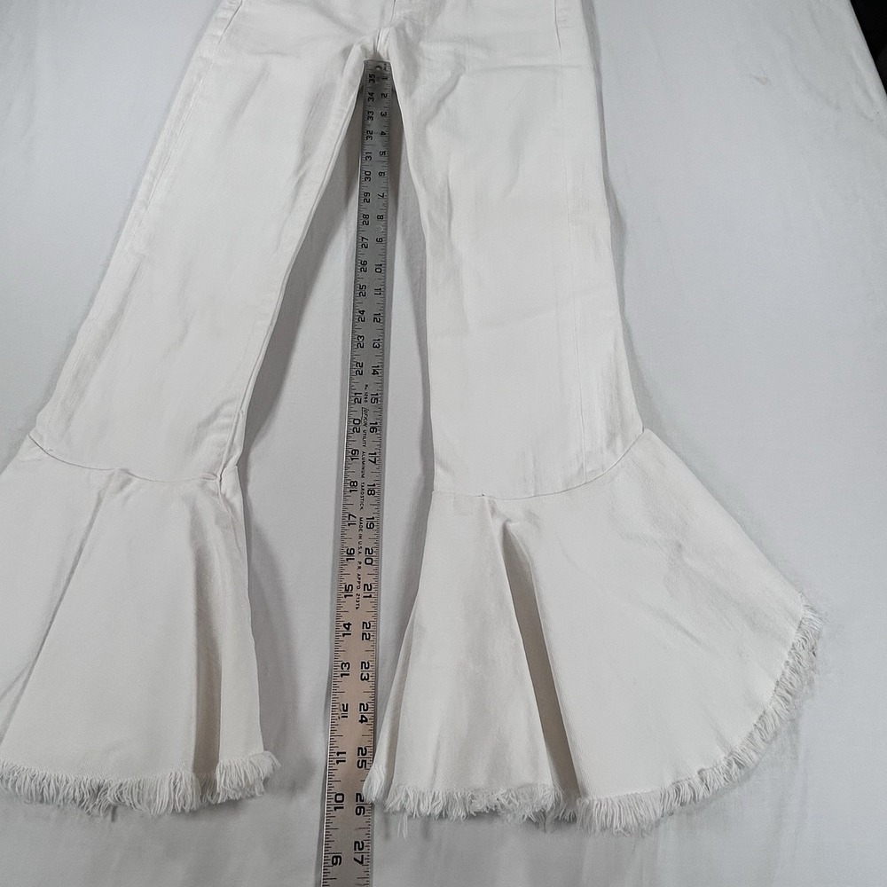 COH Citizens of Humanity Drew Flounce Flared Cropped White Jeans 25 High Rise - Picture 8 of 12